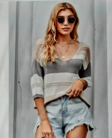 V-neck XL lightweight colorblock sweater - Picture 4 of 5